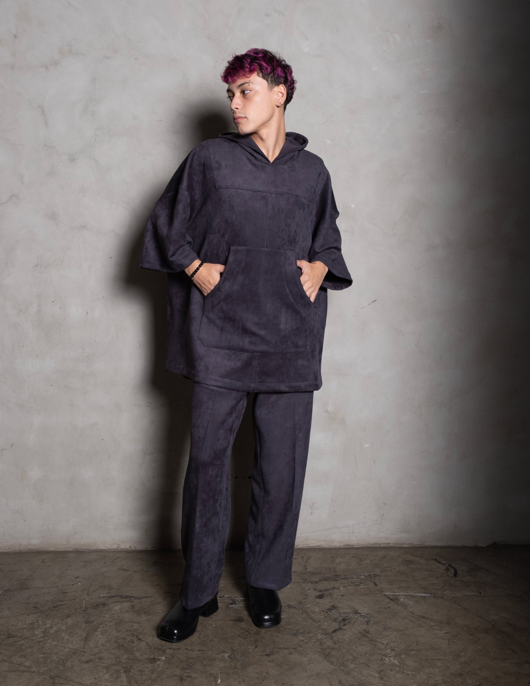 BLUSÃO CANGURU SUEDE AZUL MARINHO