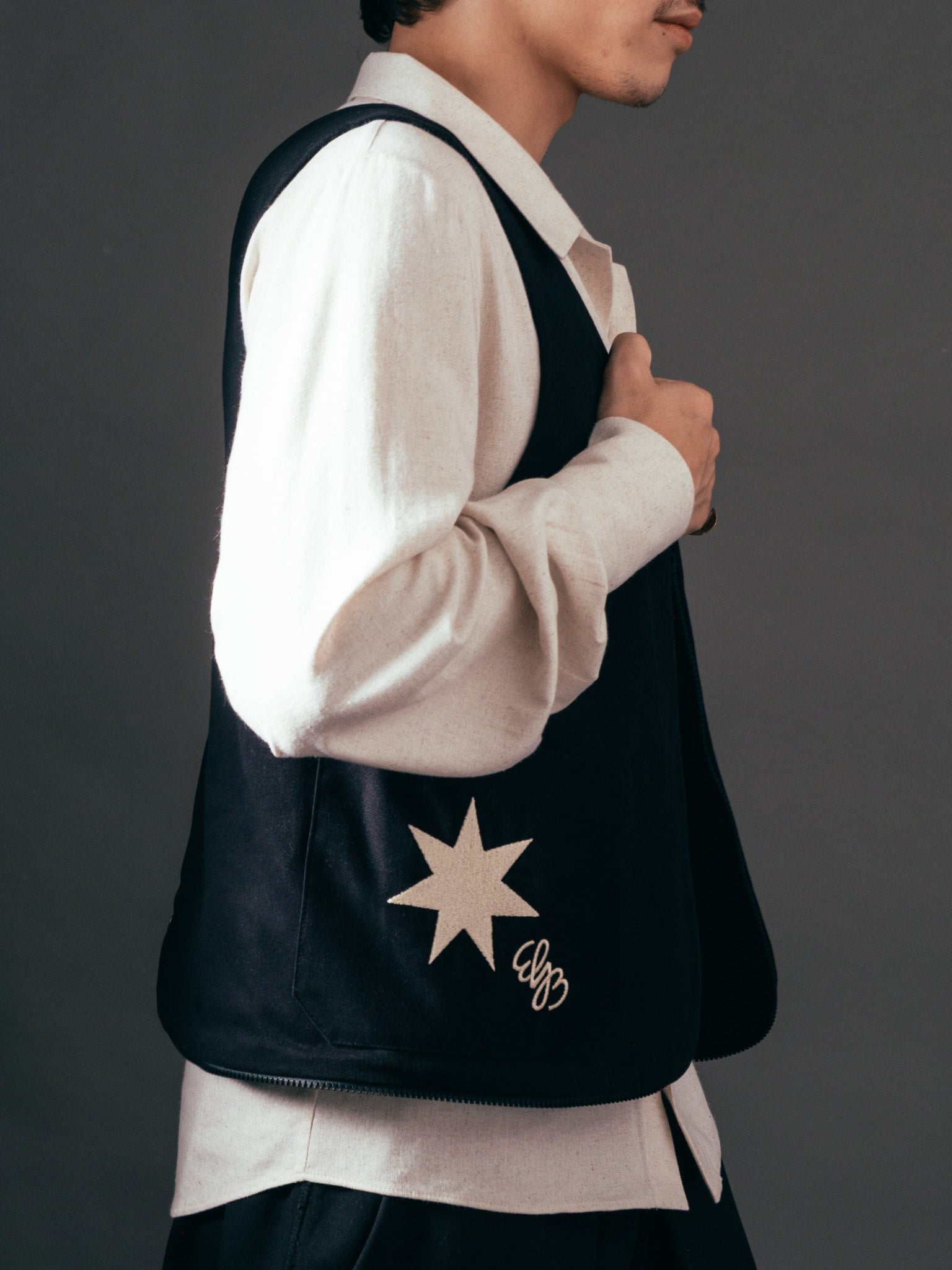 JAY BOGGO X CHANDON - Espaldeira Colete & Winebag