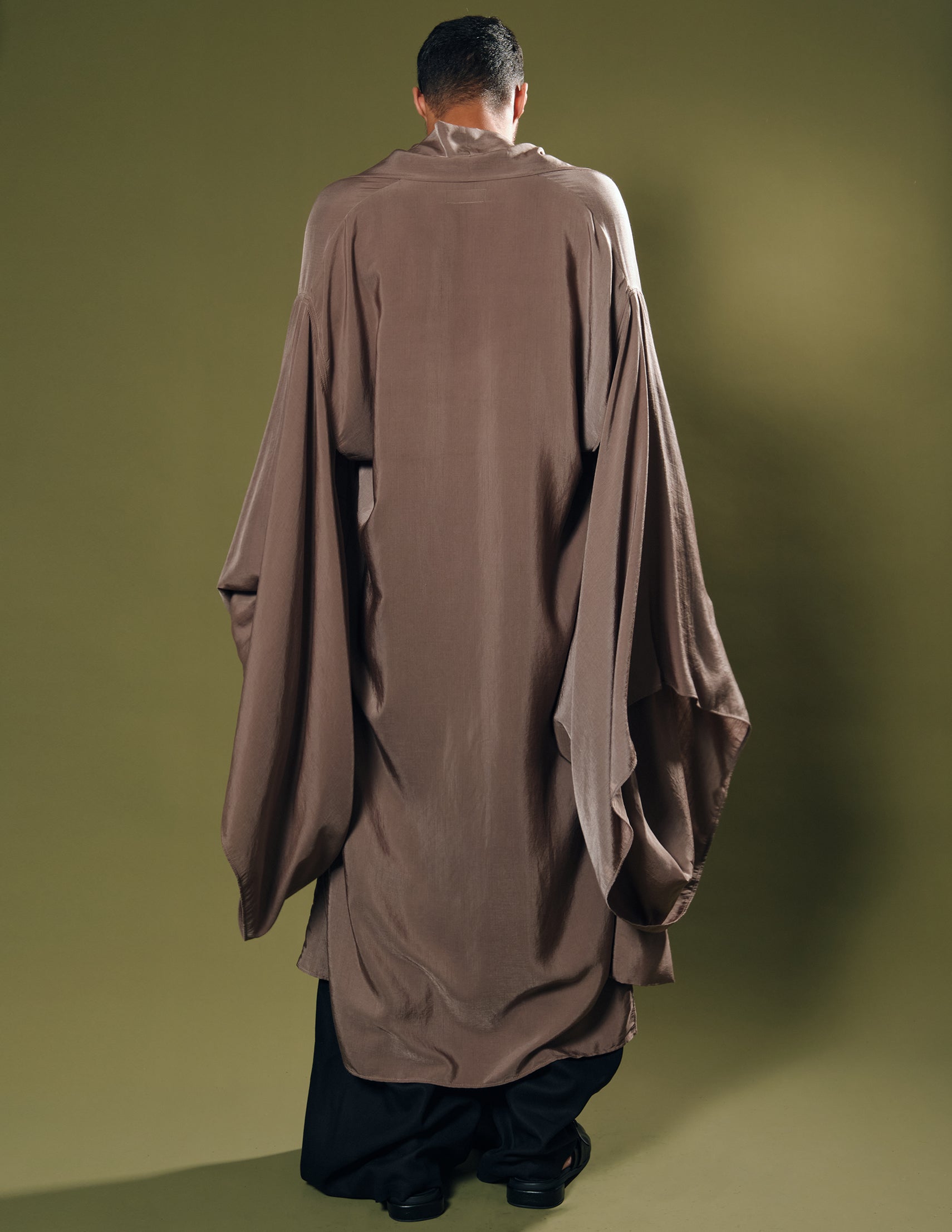 KIMONO WU MARROM