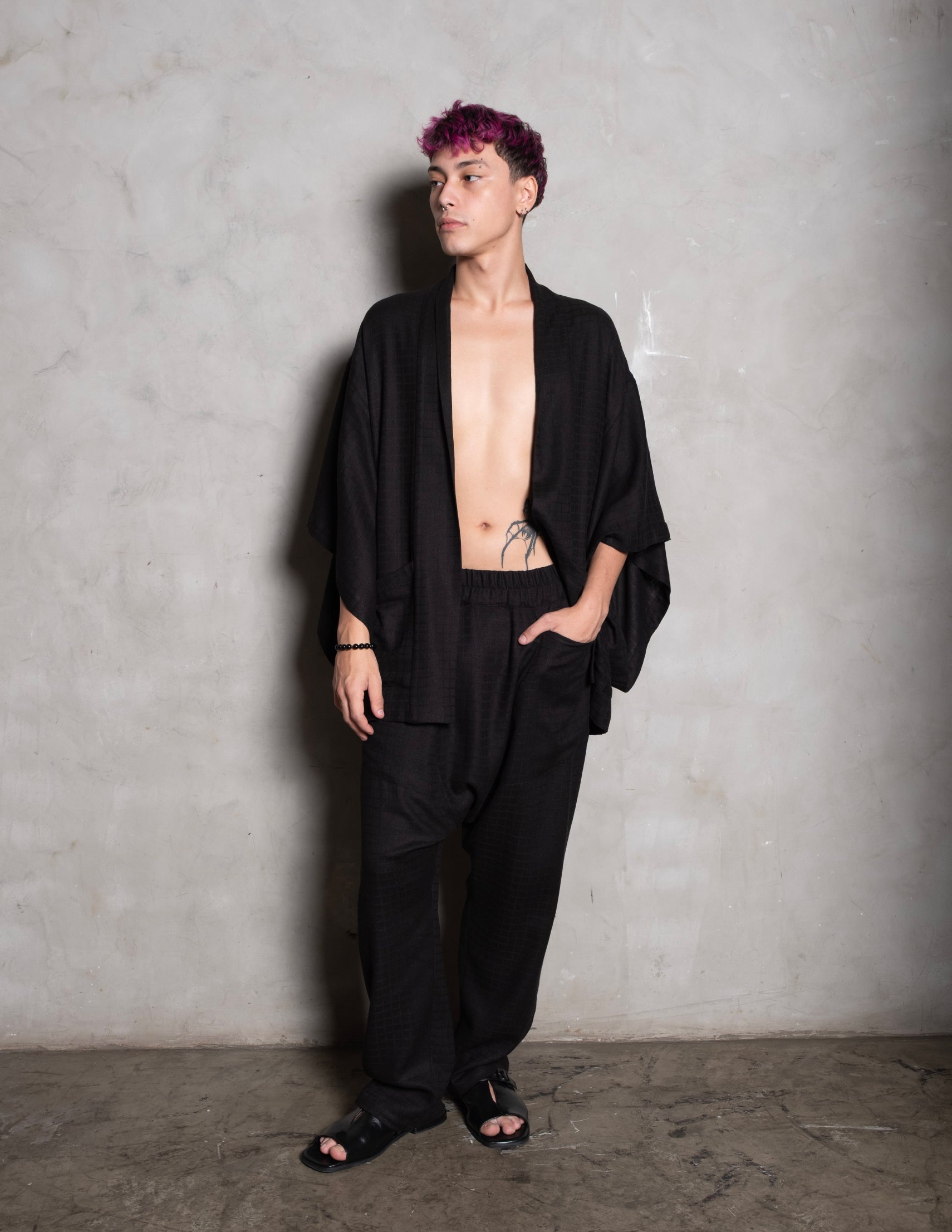 KIMONO ORIGINAL PRETO MAQUINETADO