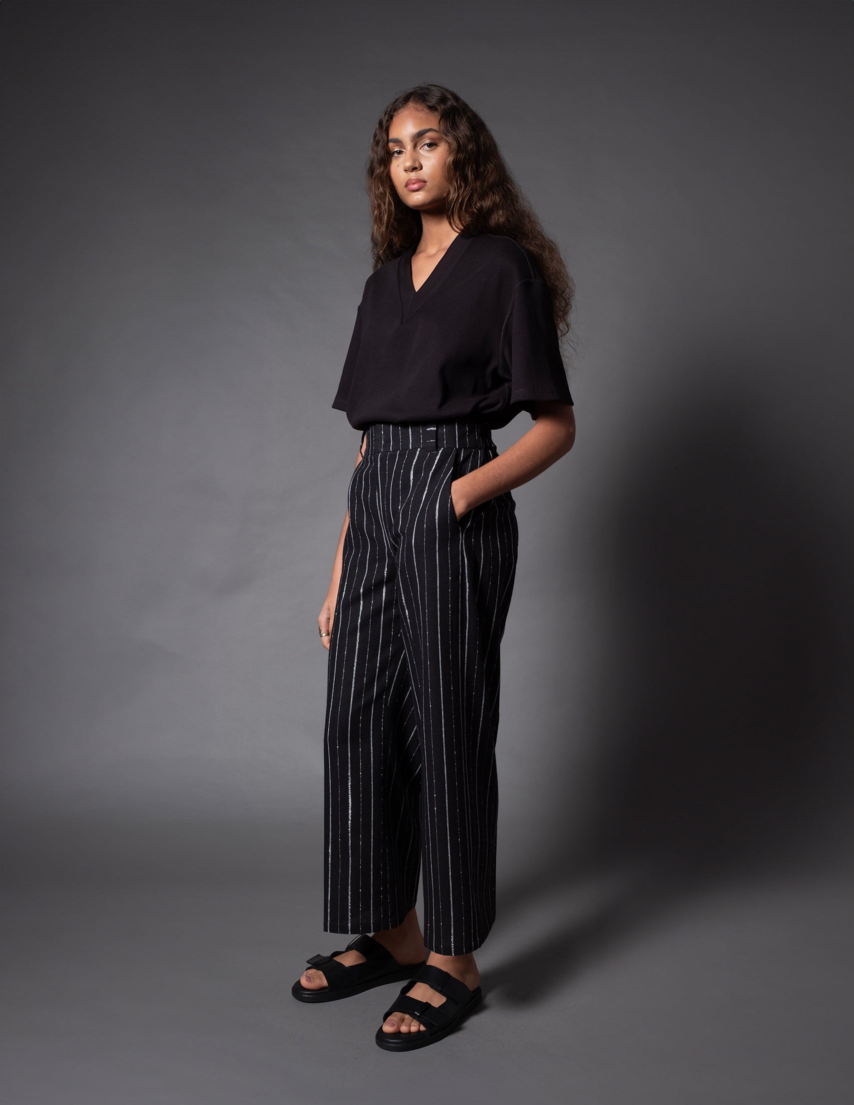 CALÇA PAULISTA RISCA DE GIZ