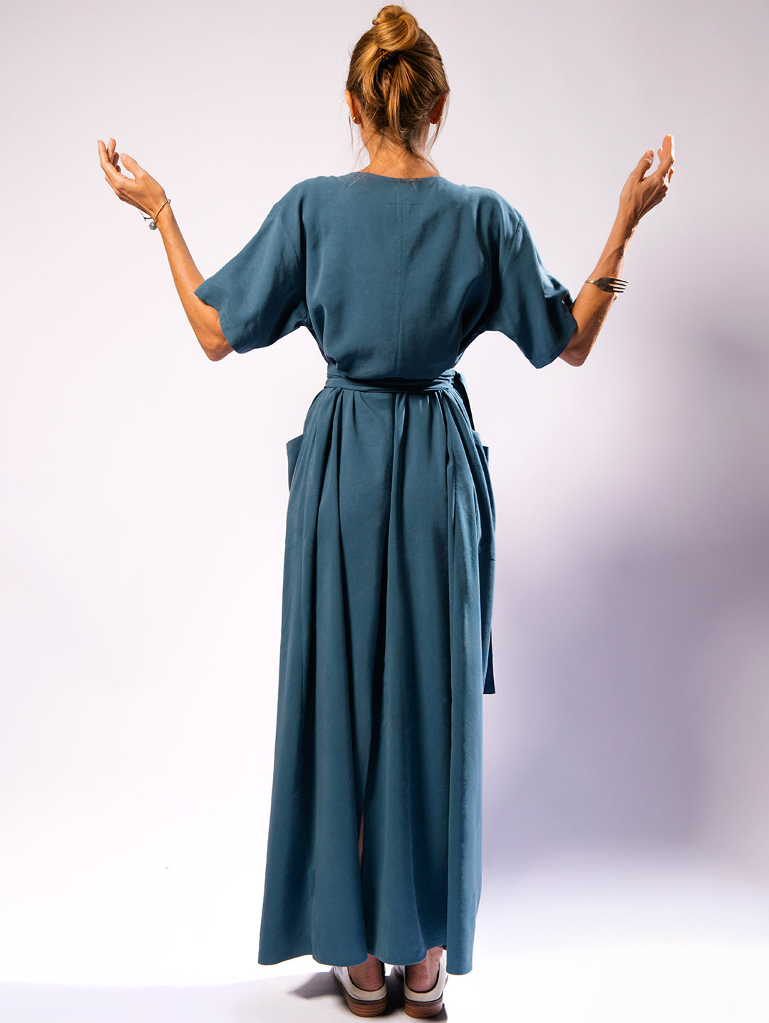 VESTIDO OLIVEIRA AZUL AÇO