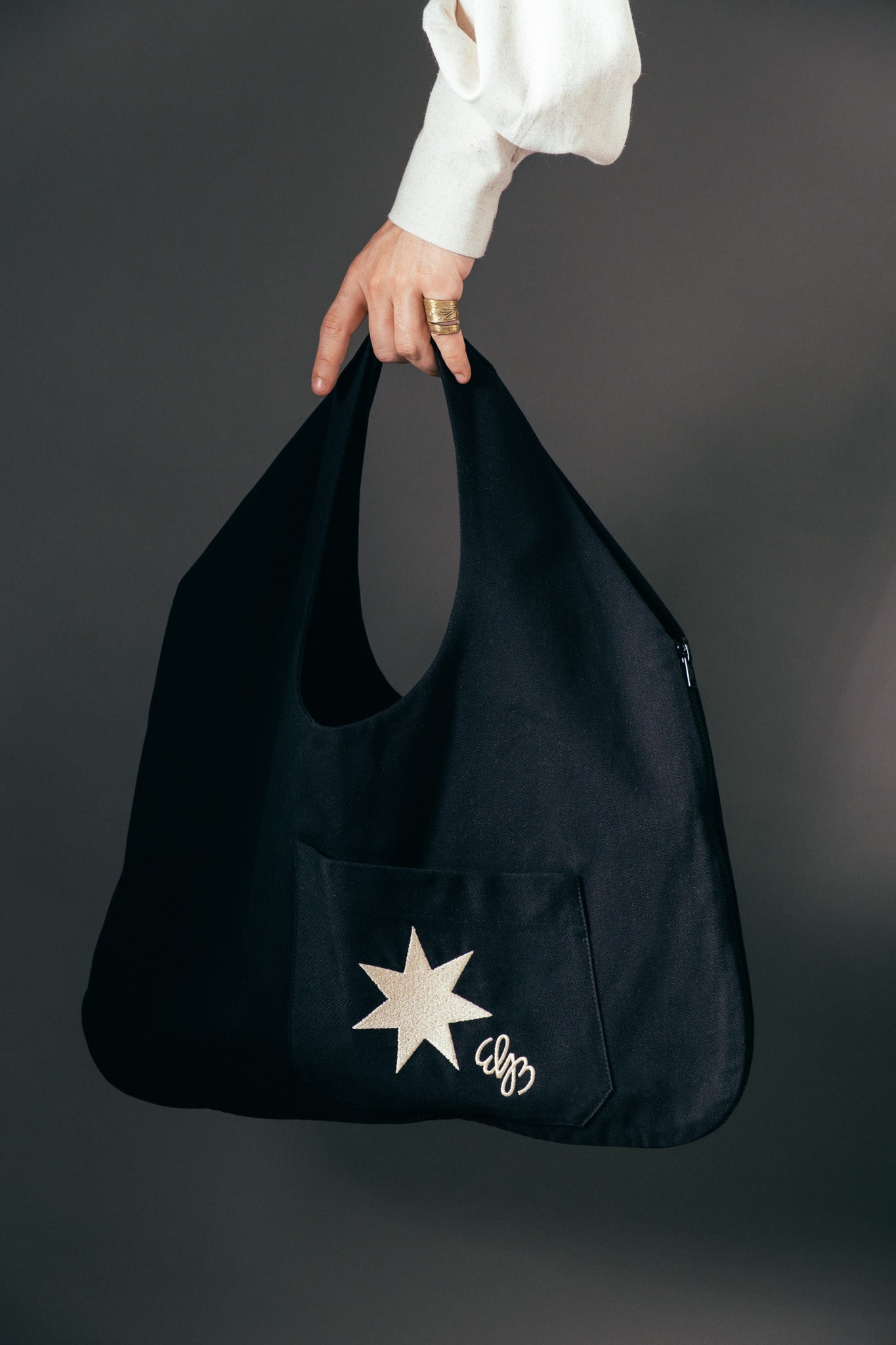 JAY BOGGO X CHANDON - Espaldeira Colete & Winebag