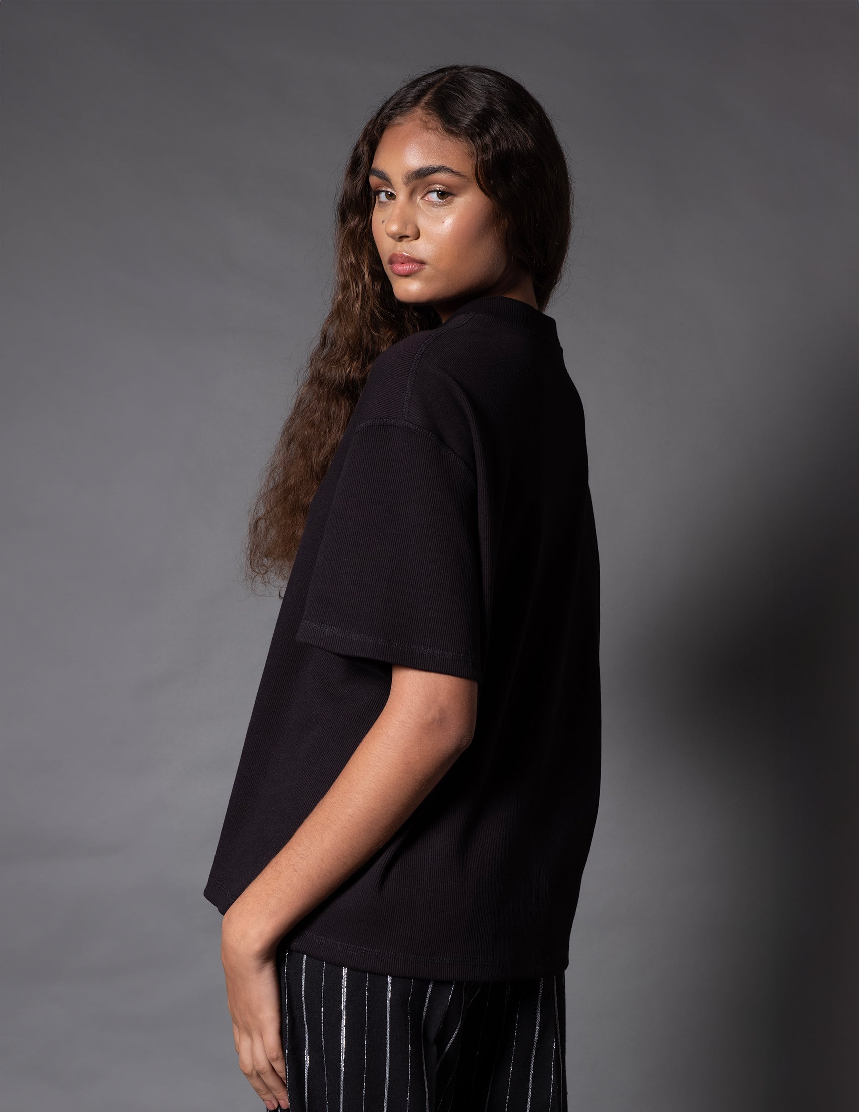 T-SHIRT DEEP CANELADA PRETA